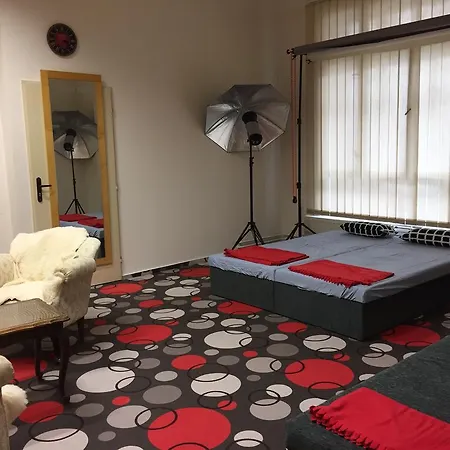 Center Apartment *